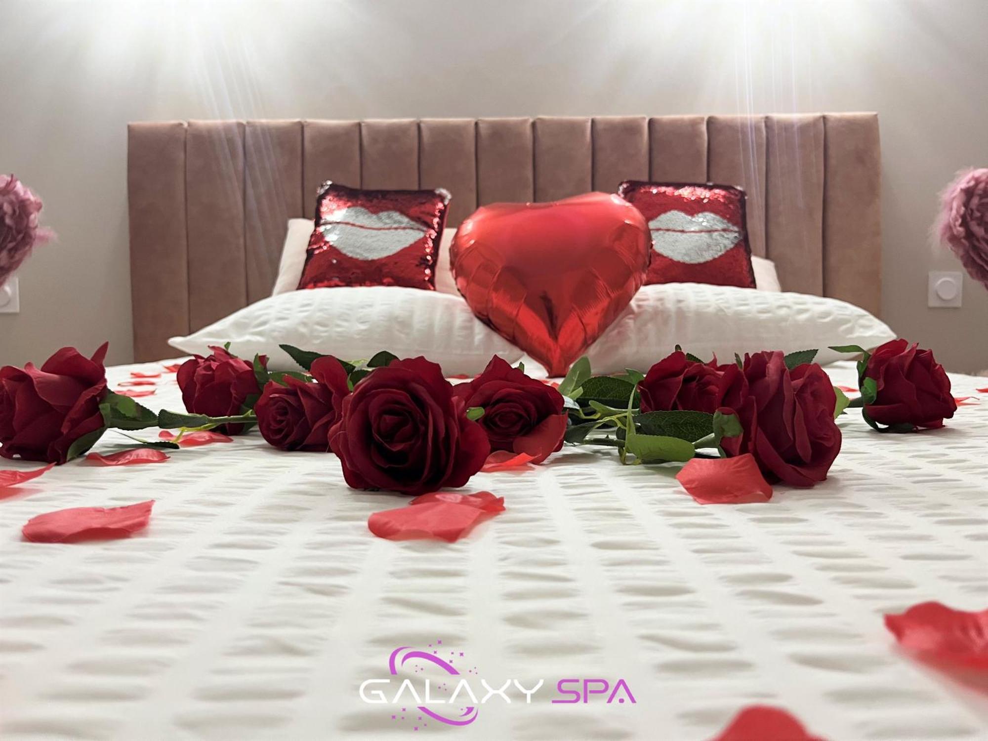 Galaxy Spa - Suite Venus Jacuzzi Et Sauna Privatif Champigneulles 외부 사진