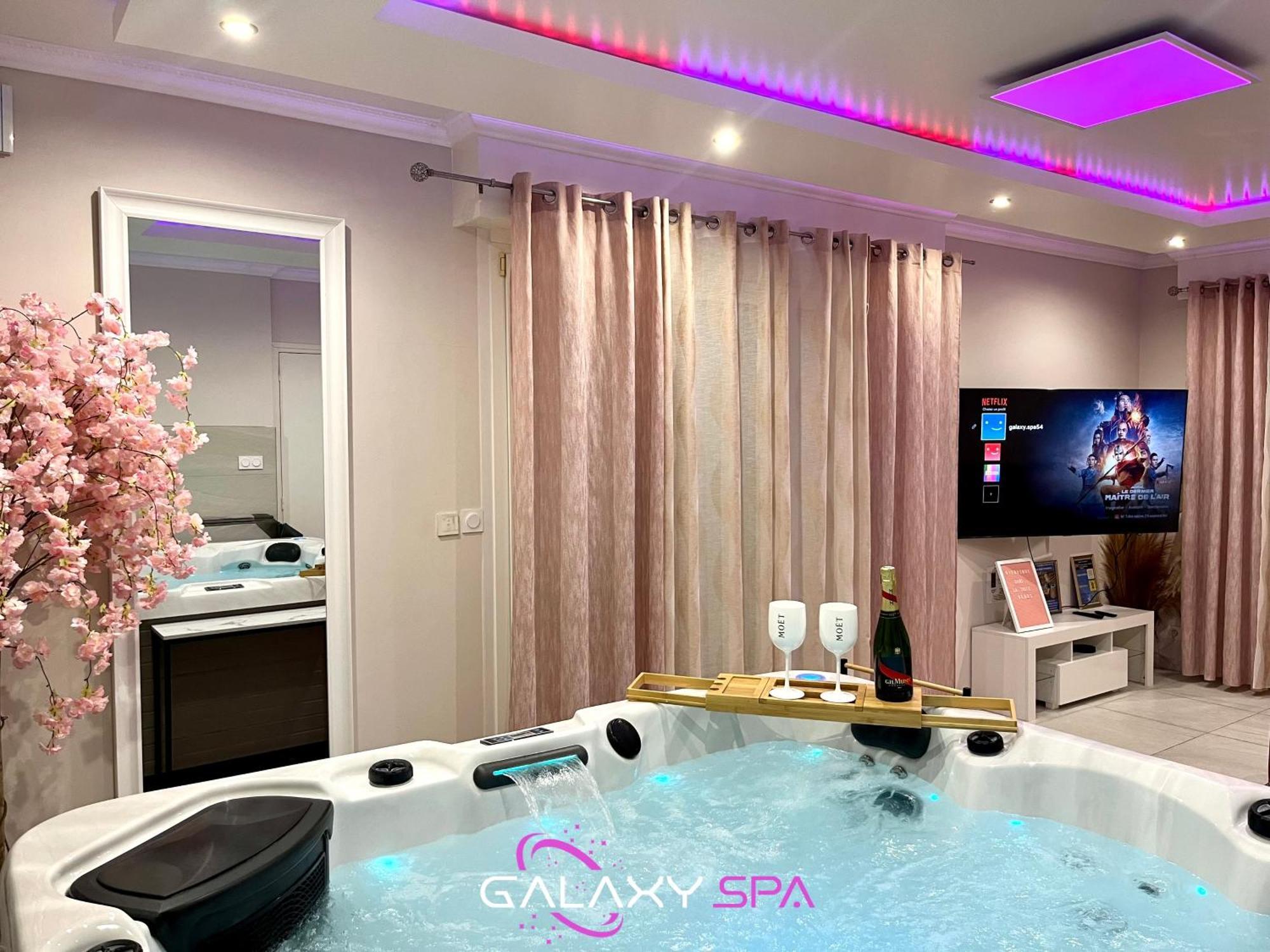 Galaxy Spa - Suite Venus Jacuzzi Et Sauna Privatif Champigneulles 외부 사진